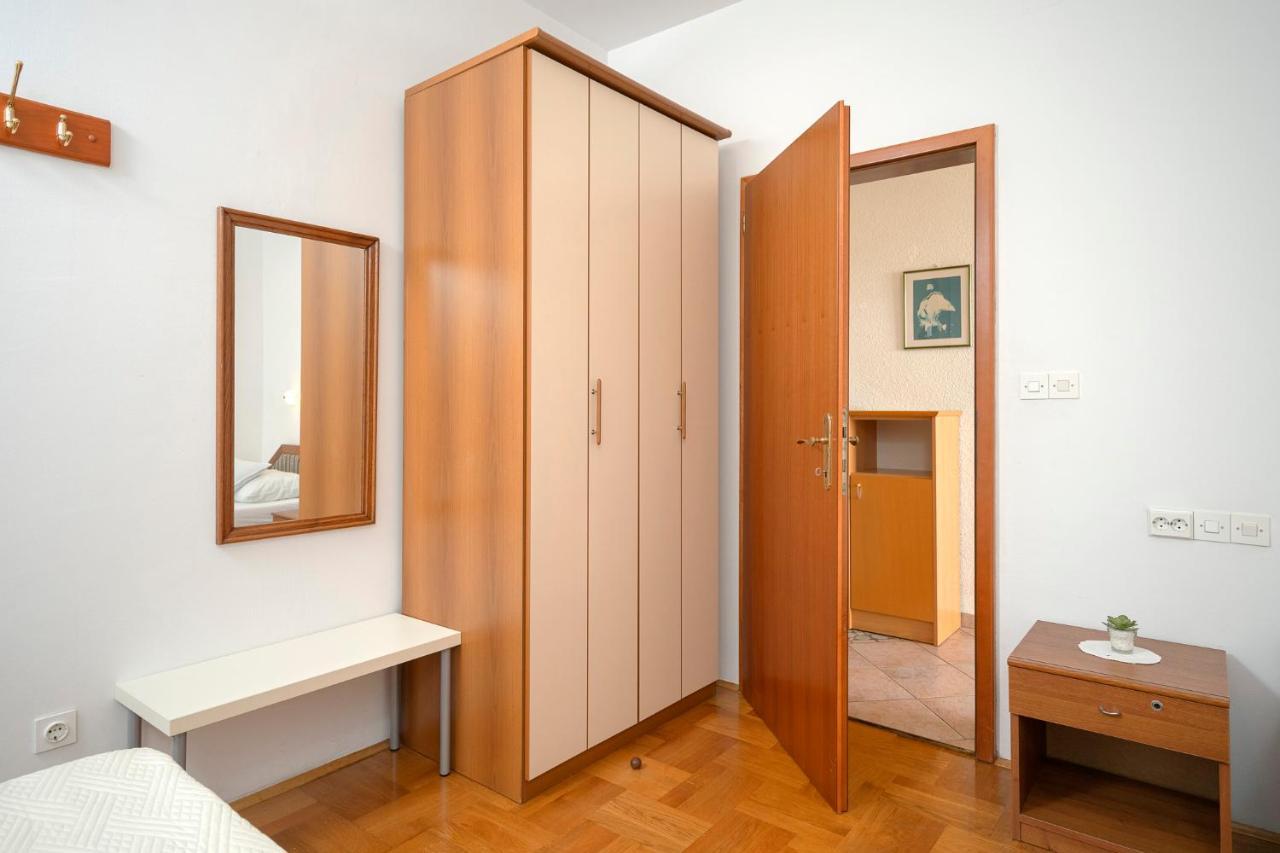 Apartment Nela Kalina Jelsa  Exterior foto